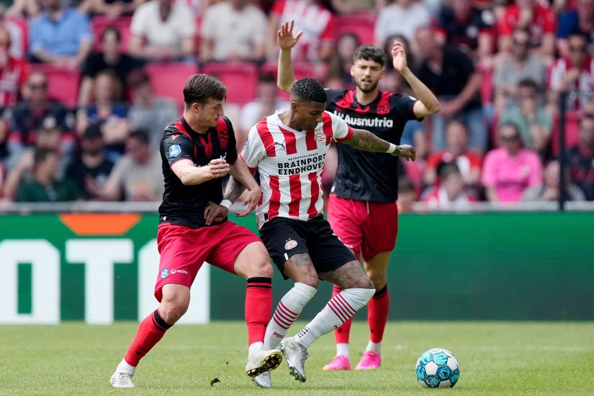 对方选手试 对方选手试